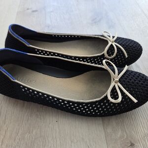 Black Knit Ballet Flats with Cream Bow